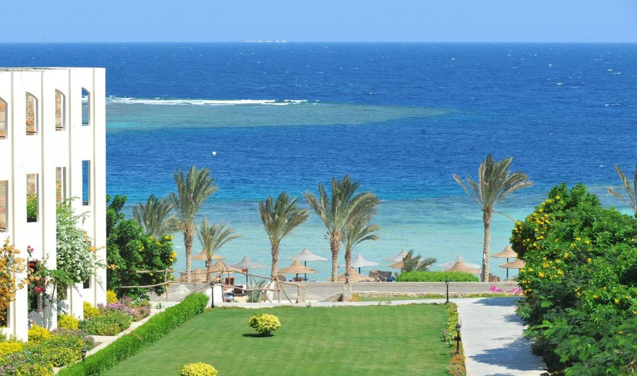 Royal Brayka Beach Resort Abu Dabab Buitenkant foto