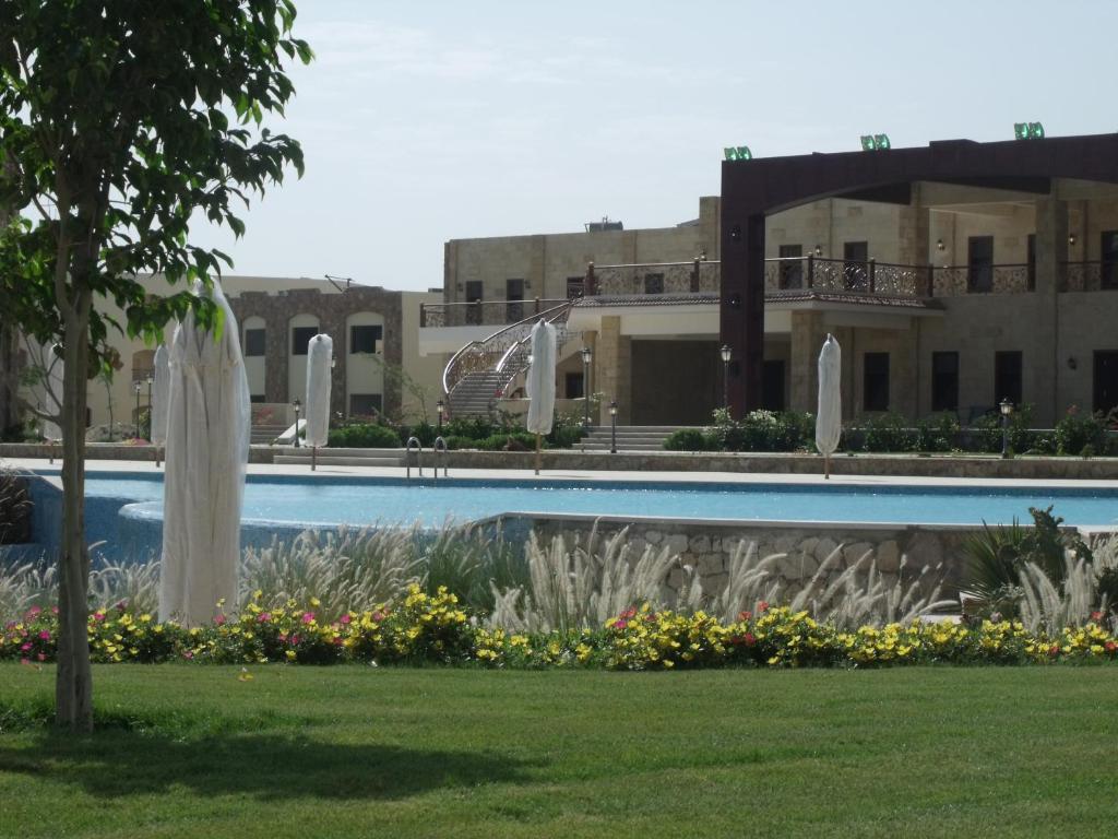 Royal Brayka Beach Resort Abu Dabab Buitenkant foto