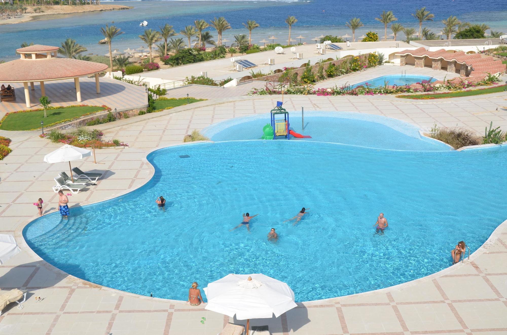 Royal Brayka Beach Resort Abu Dabab Buitenkant foto